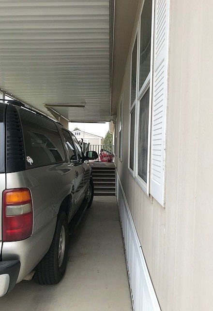 2nd image of 435 32 Rd Unit 836