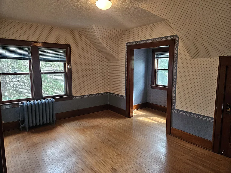 416 Hassan St SE — Photo 10