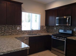 1525 Patricia Ave UNIT 2, Simi Valley, CA 93065