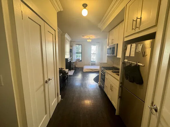 236 E 88th St #3FW, New York, NY 10128