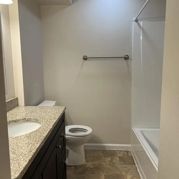 521 Minnesota St — Photo 2