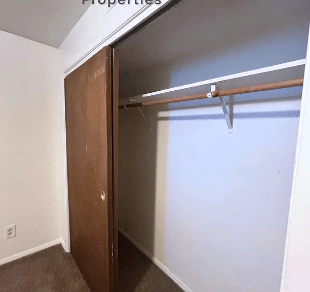 1005 1/2 Park Ln — Photo 10