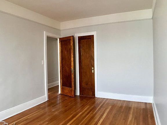 5th image of 2351 38th St APT C3