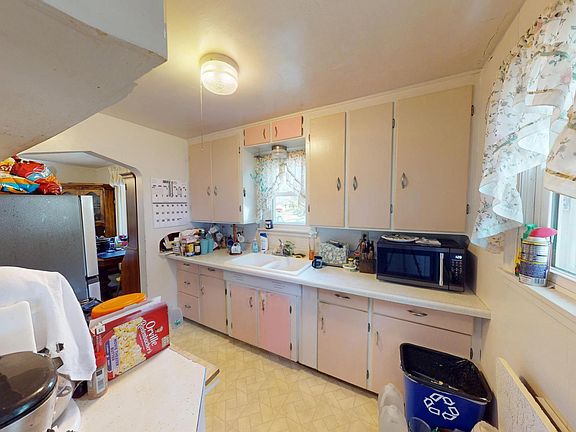 5th image of 430 Ulstad Ave