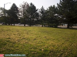 6941 Beaver Creek Ln, Lincoln, NE 68516