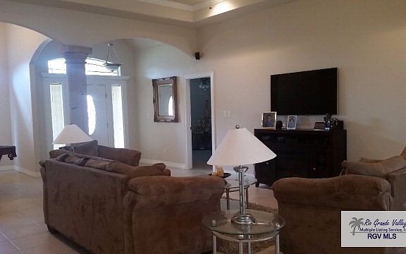 3rd image of 851 Abrahamson Dr