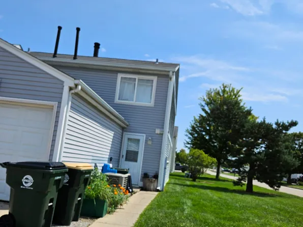 (undisclosed Address), Round Lake Beach, IL 60073