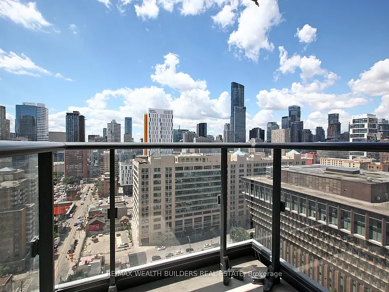 251 Jarvis St E #2107 — Photo 21