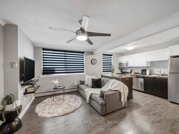 4538 Huron St #8, Niagara Falls, ON L2E 2H3