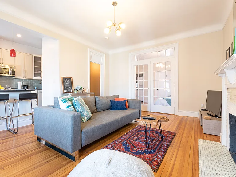 882 Union St #4D — Photo 1