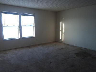 5th image of 385 Landis Ln