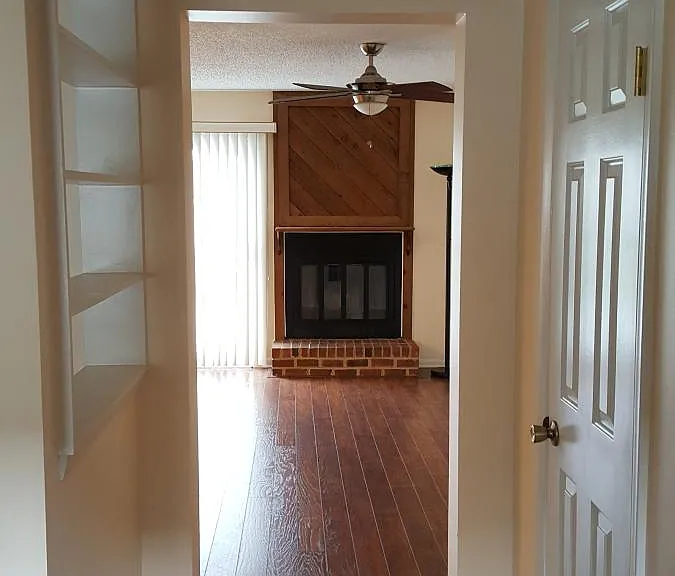 726 Quesnel Dr — Photo 7