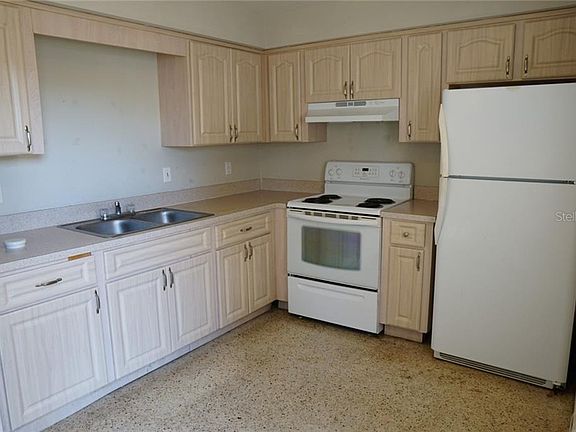 2nd image of 467 93rd Ave N