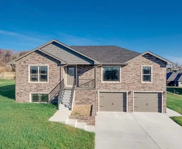 5706 Summerfield Ct — Photo 1