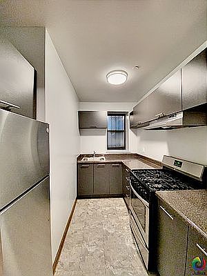 5th image of 170 E 105th St APT 1B