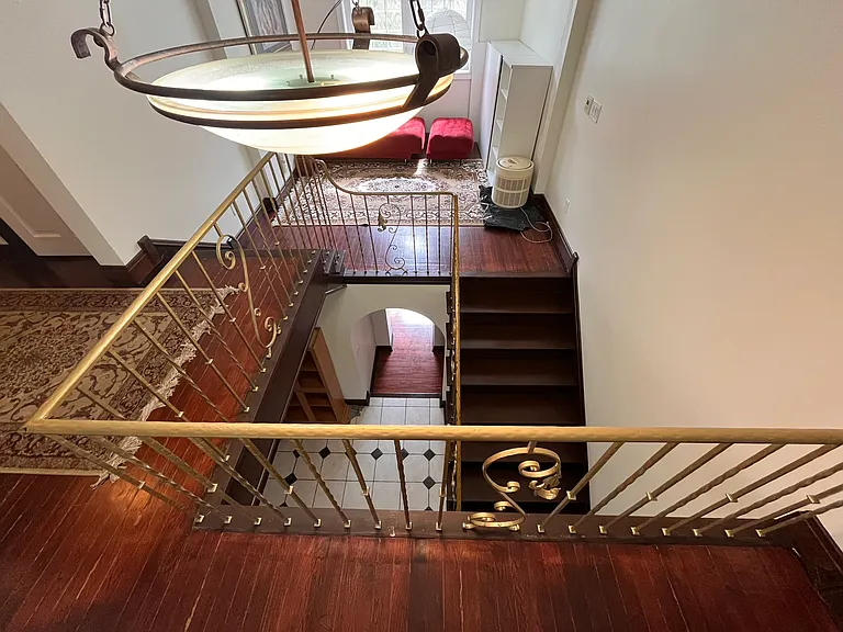 5951 Som Center Rd — Photo 53