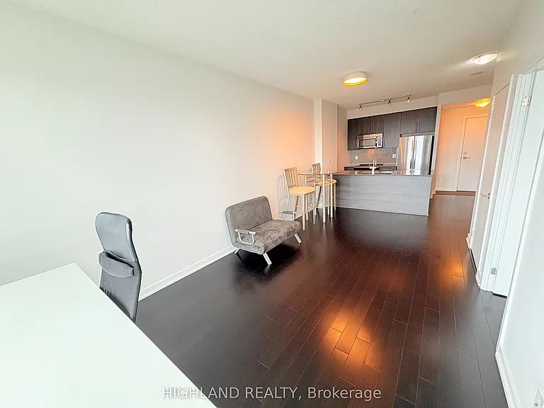 510 Curran Pl #3103 — Photo 10