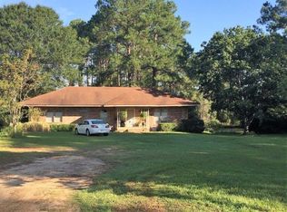 2109 Roy Marchant Rd, Tifton, GA 31793