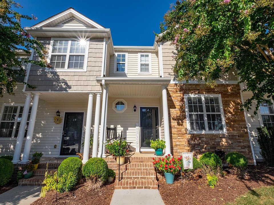 1st image of 17 Logan Ln