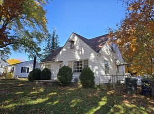 821 Cornwall Ave, Waterloo, IA 50702