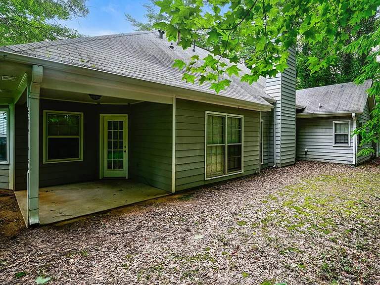1204 Garden Path SE — Photo 16