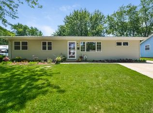 18603 W Pamela Pl, Gurnee, IL