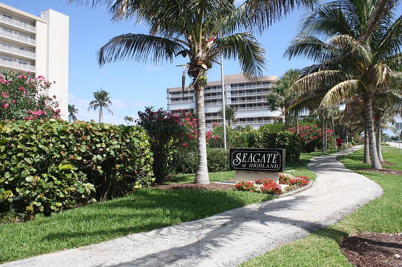 2nd image of 3224 S Ocean Blvd E #211-B