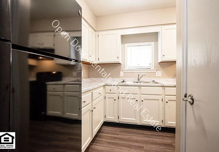 202 Autumn Hills Dr — Photo 6