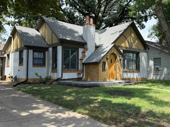 440 S 12th St, Salina, KS 67401