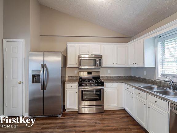 4th image of 2730 Dacula Cove Cir