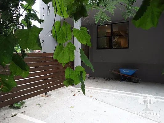 Rented by Brickwood BWR LLC | media 39