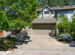 122 SW 17th St, Bend, OR 97702