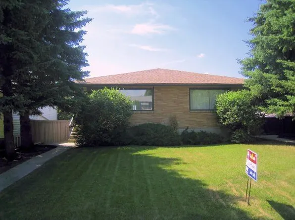 1215 AA 19th St NE, Calgary, AB T2E 4Y1
