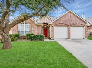 4712 Sabine St, Fort Worth, TX 76137