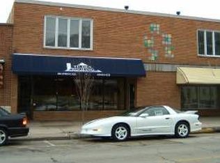 484 Spring Rd, Elmhurst, IL 60126