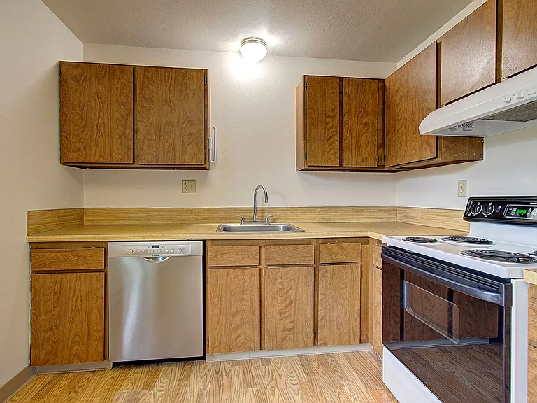 830-858 Washougal River Rd — Photo 9