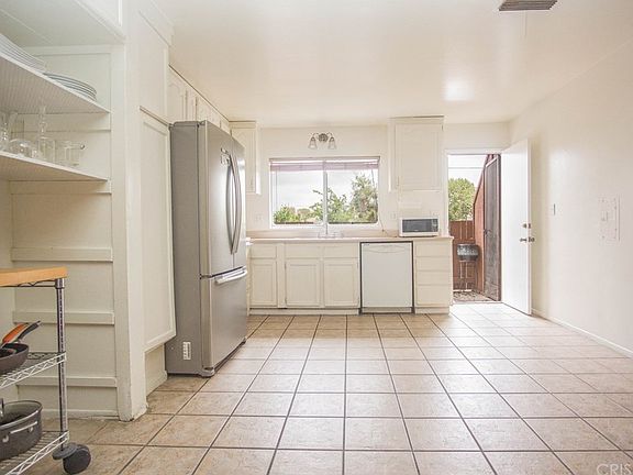 5th image of 7300 Lennox Ave #E5