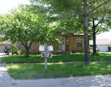 1227/1229 Cypress Creek