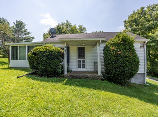 2902 N Middletown Rd, Paris, KY 40361
