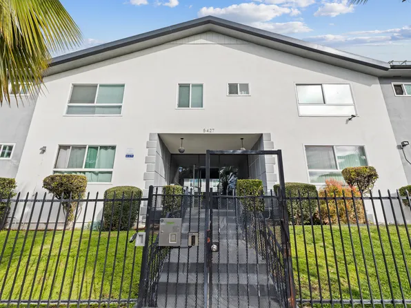 5427 Carlton Way APT 17, Los Angeles, CA 90027