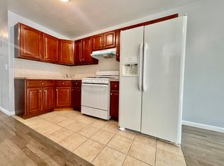 458 Bergen Ave #2E, Jersey City, NJ