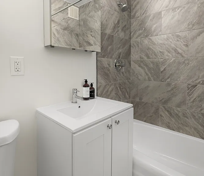 460 2nd Ave #4B — Photo 5