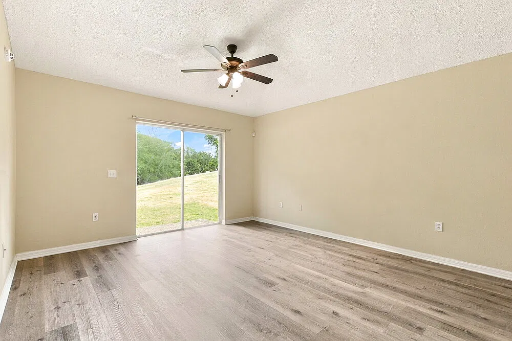 3 bed, 2.0 bath, 1632 sqft, $2,185 — Photo 4