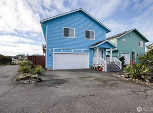 24 Darien Lane, Pacific Beach, WA 98571