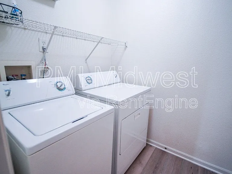 10414 Kensil St — Photo 21