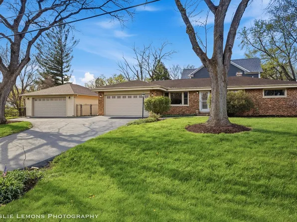 3S328 Juniper Ln, Glen Ellyn, IL 60137