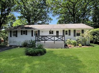 17 Starlite Hill Rd, Columbia, NJ 07832