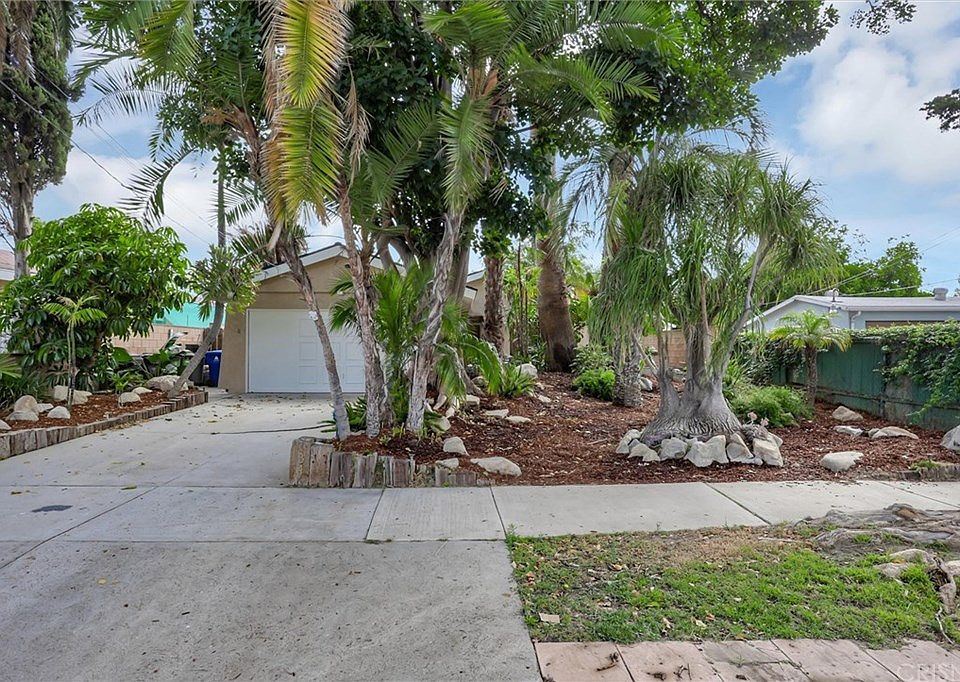 1st image of 8346 Sparton Ave