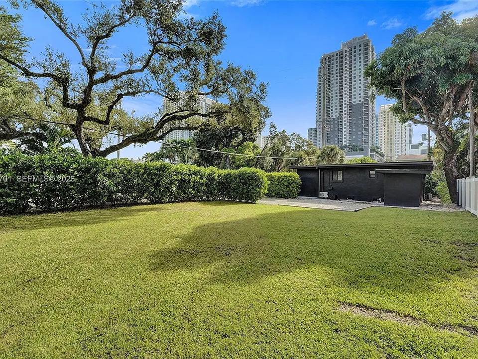 436 SW 4th Ave