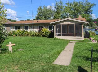 58004 Avery Rd, Three Rivers, MI 49093